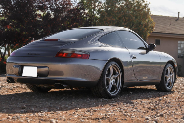Used 2003 Porsche 911 Carrera RWD image 8