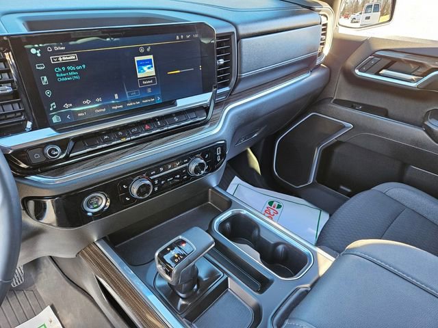 Used 2023 Chevrolet Silverado 1500 RST w/ Z71 Off-Road Package AWD/4WD image 23