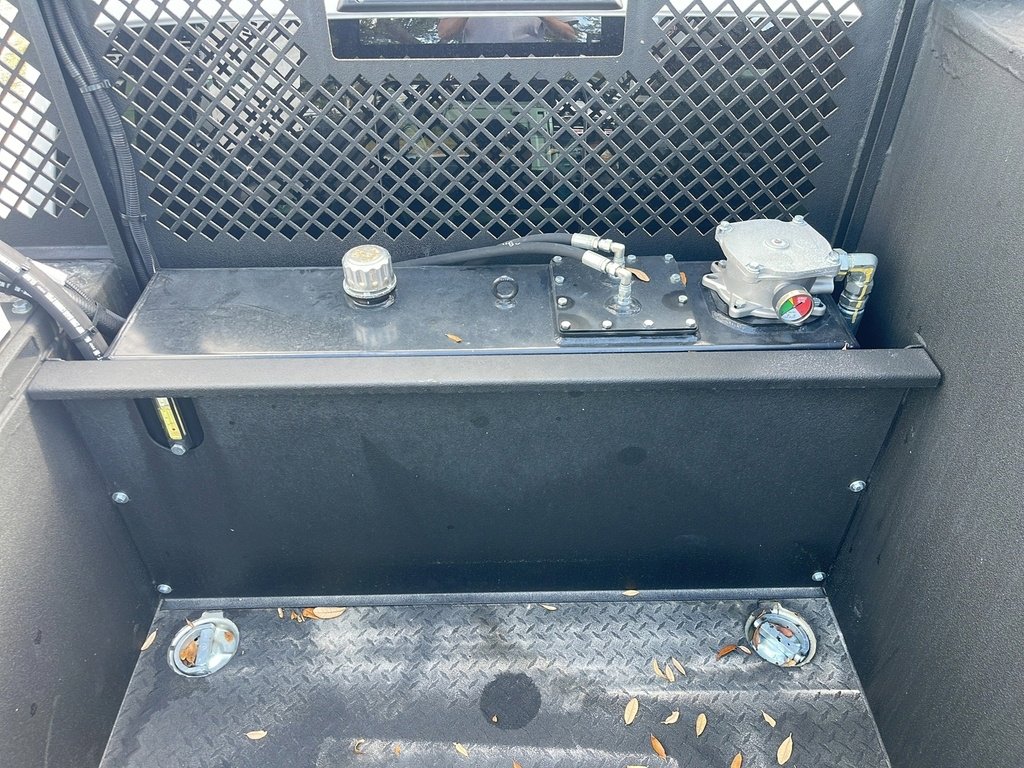 New 2026 Ford F550 4x4 SuperCab Super Duty image 17