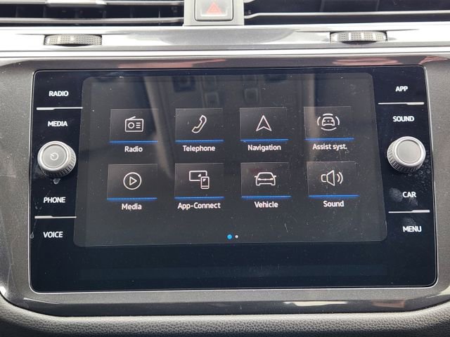 New 2024 Volkswagen Tiguan SE image 12