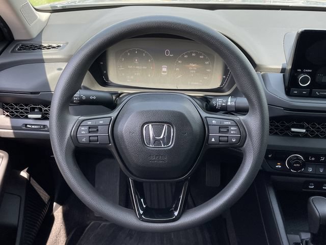 Used 2025 Honda Accord SE image 11