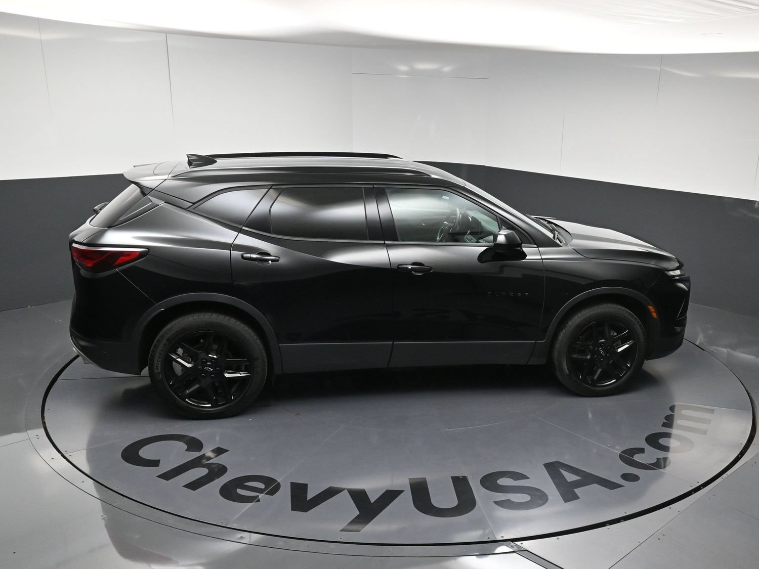Used 2024 Chevrolet Blazer LT w/ Convenience Package FWD image 33