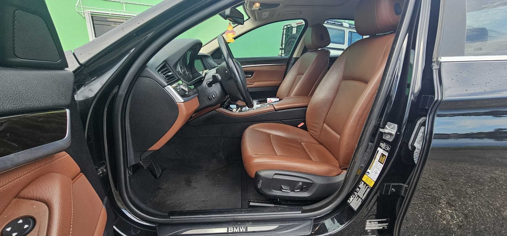 Used 2015 BMW 528i xDrive Sedan AWD/4WD image 14