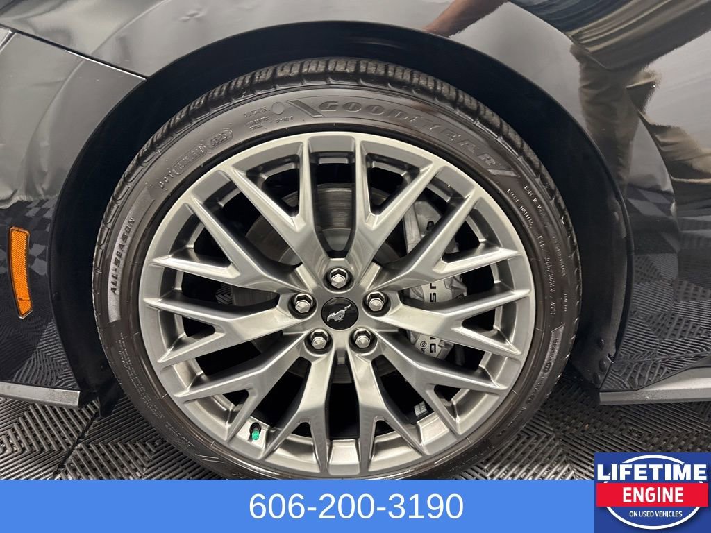 Used 2024 Ford Mustang GT Premium image 11