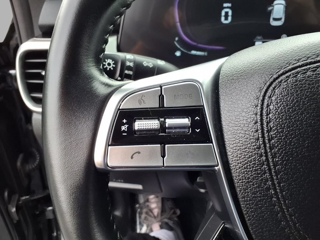 Used 2024 Kia Telluride LX AWD/4WD image 13