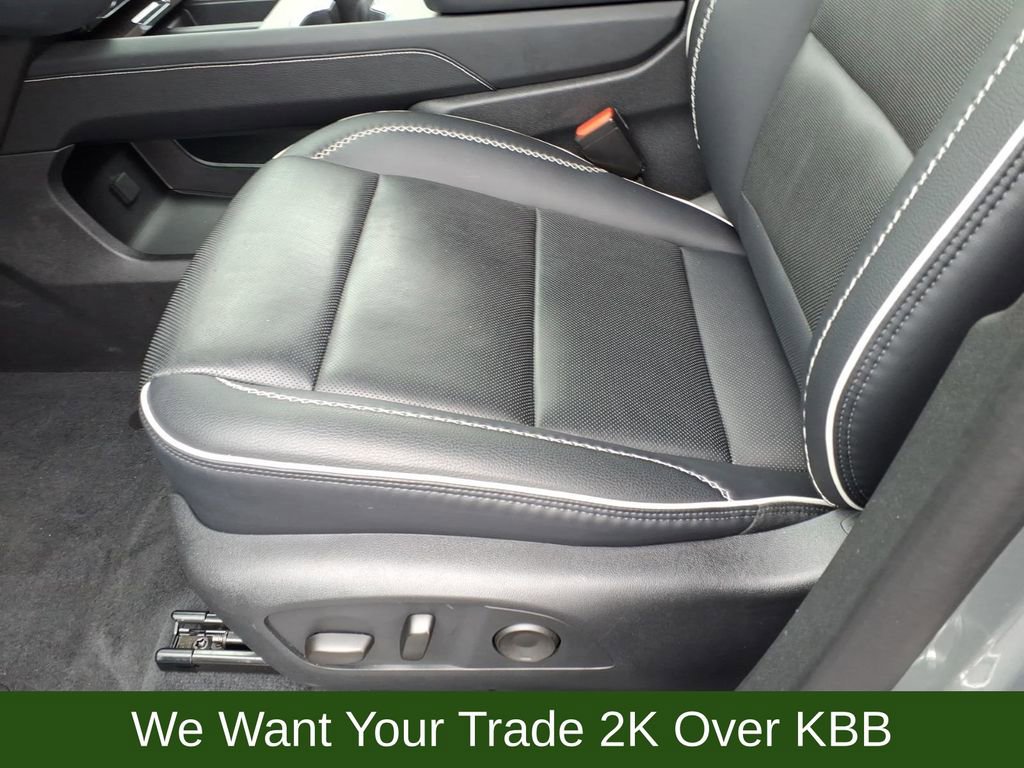 Used 2024 GMC Acadia Denali w/ Super Cruise Package image 11