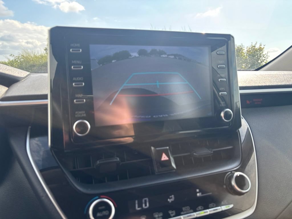 Used 2020 Toyota Corolla LE FWD image 18