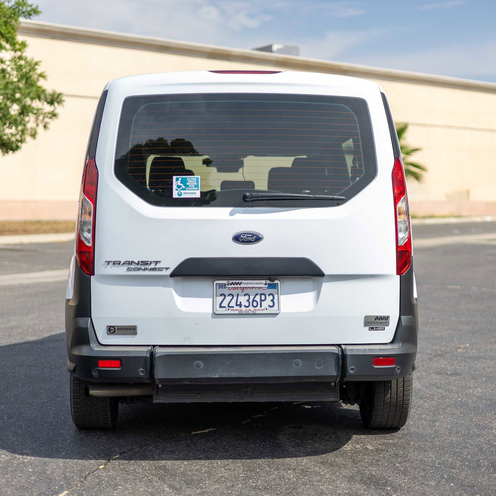 Used 2022 Ford Transit Connect XL image 6