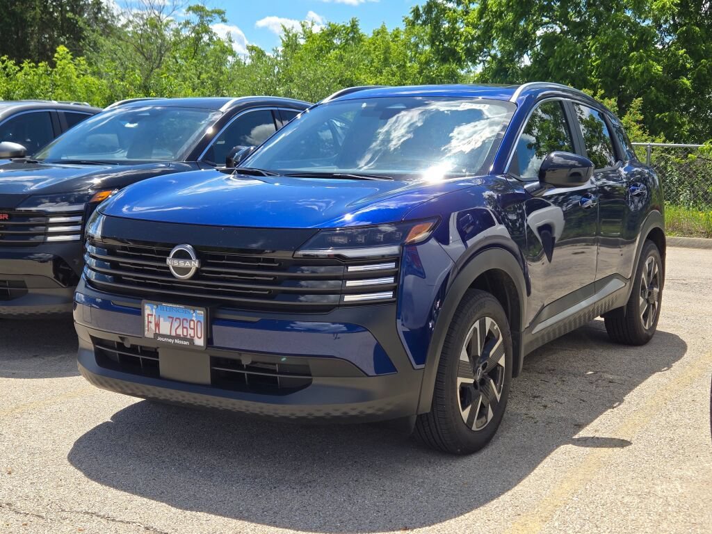 Used 2026 Nissan Kicks SV w/ SV Premium Package AWD/4WD image 3