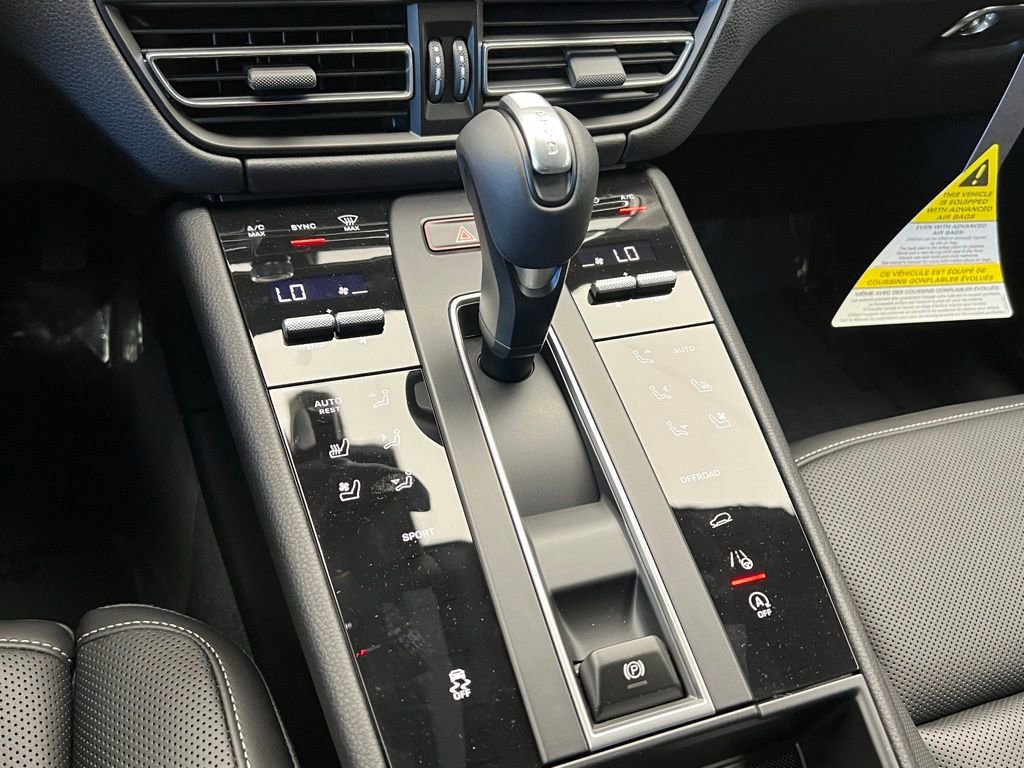 New 2026 Porsche Macan Turbo image 11