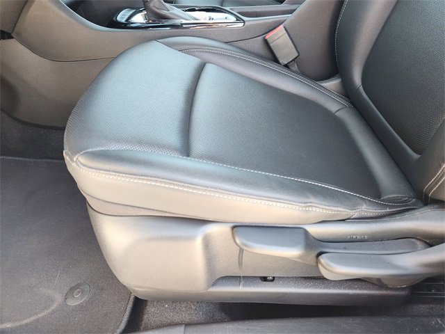 Used 2024 Buick Encore GX Sport Touring image 26