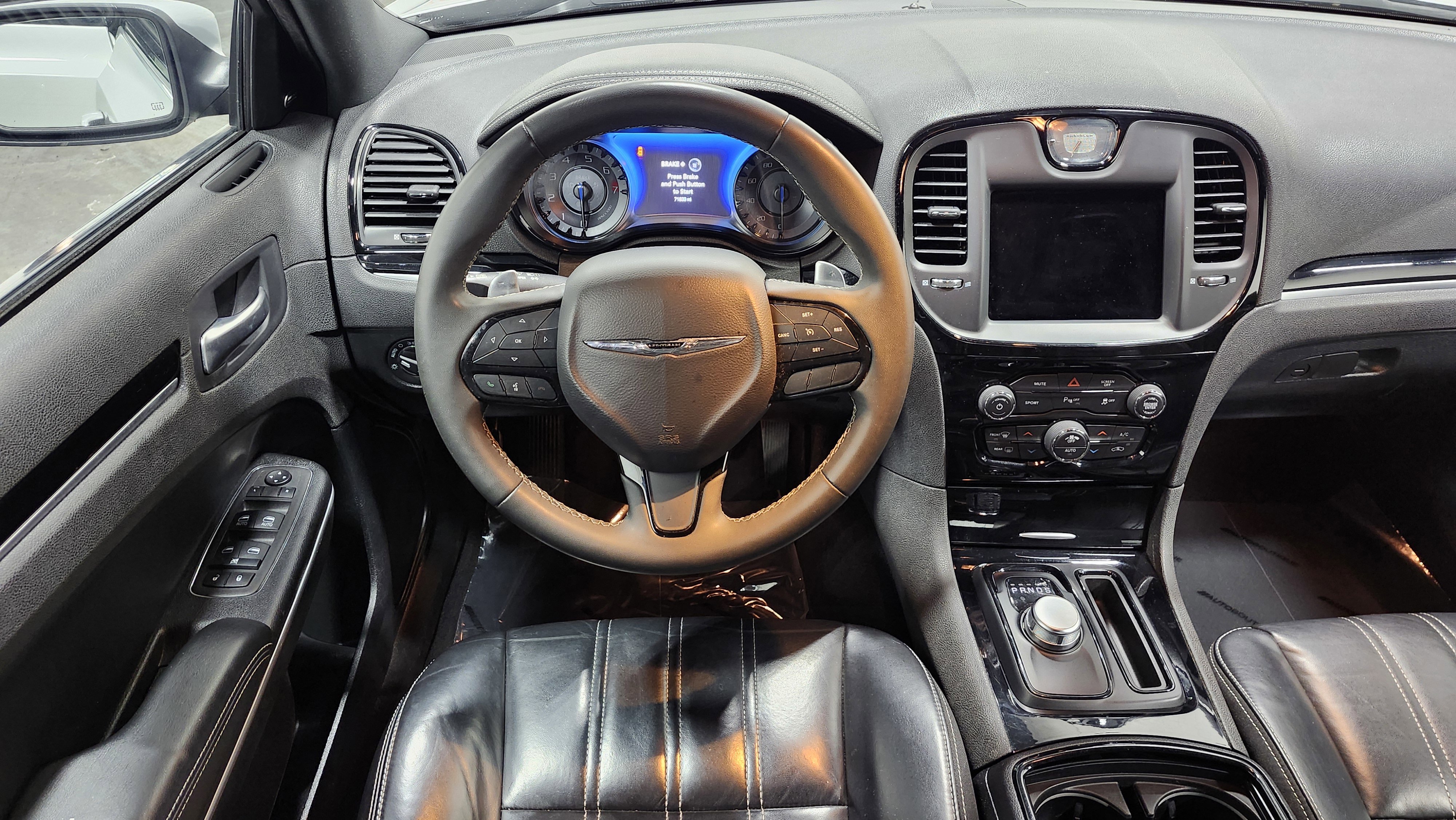 Used 2023 Chrysler 300 S image 28