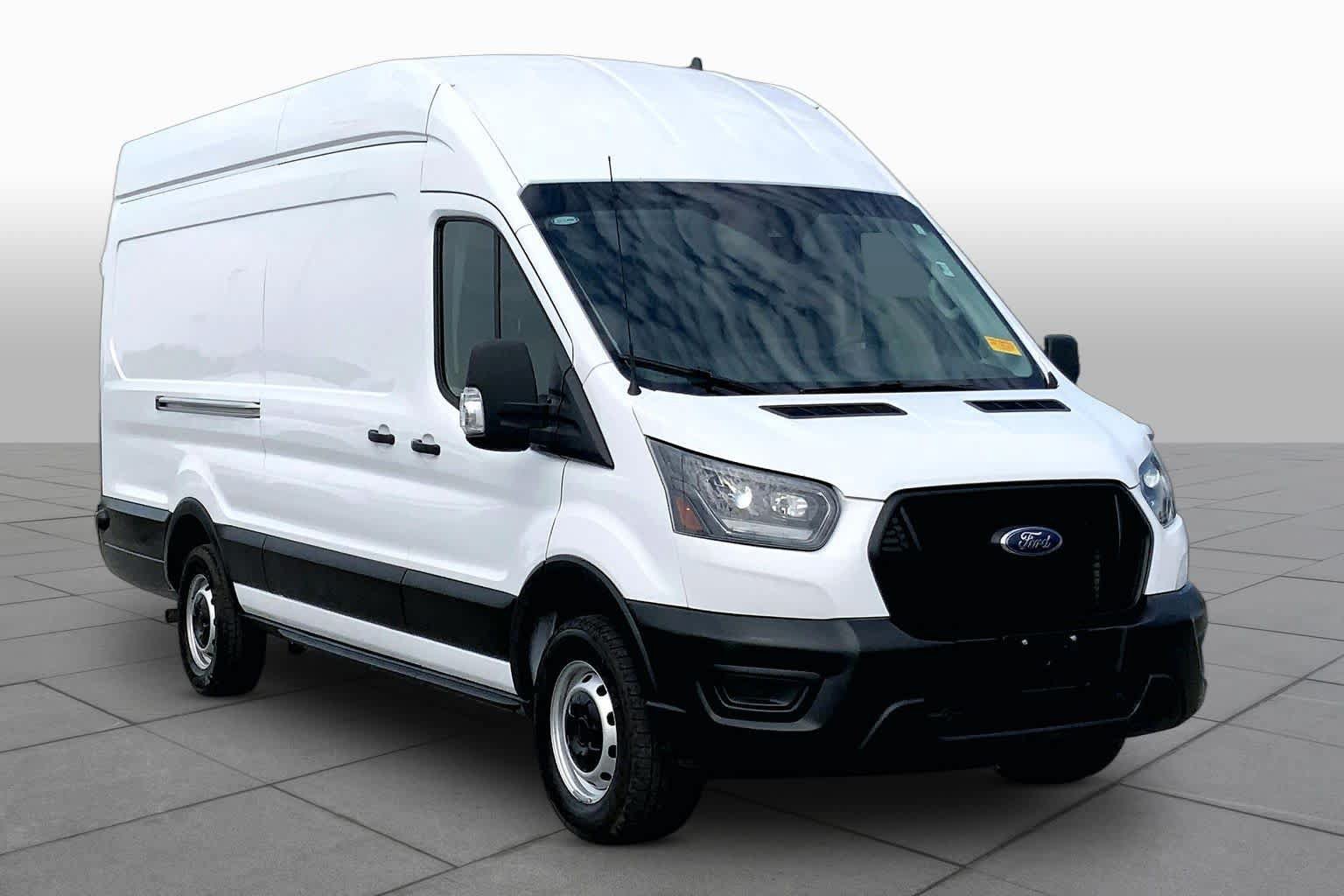 Used 2024 Ford Transit 250 148 High Roof Extended w/ Load Area Protection Package RWD image 3