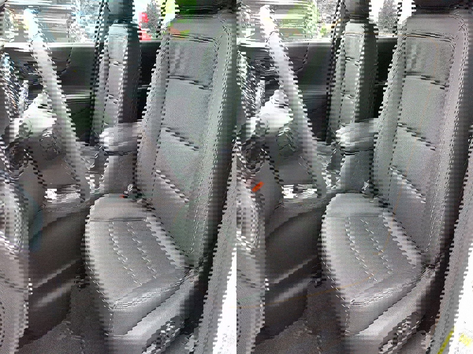 Used 2019 Chevrolet Equinox Premier image 12