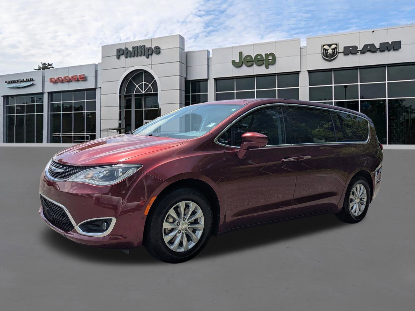 Certified 2019 Chrysler Pacifica Touring Plus w/ Advanced Safetytec Group FWD image 7
