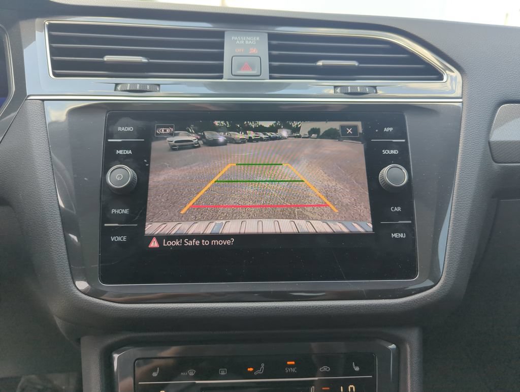 Certified 2023 Volkswagen Tiguan SE w/ Panoramic Sunroof Package FWD image 26