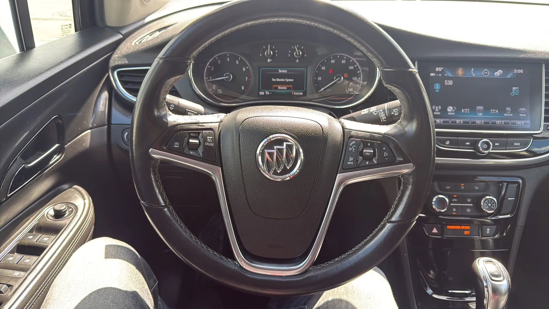 Used 2018 Buick Encore Preferred image 10