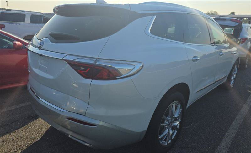 Used 2023 Buick Enclave Premium AWD/4WD image 10