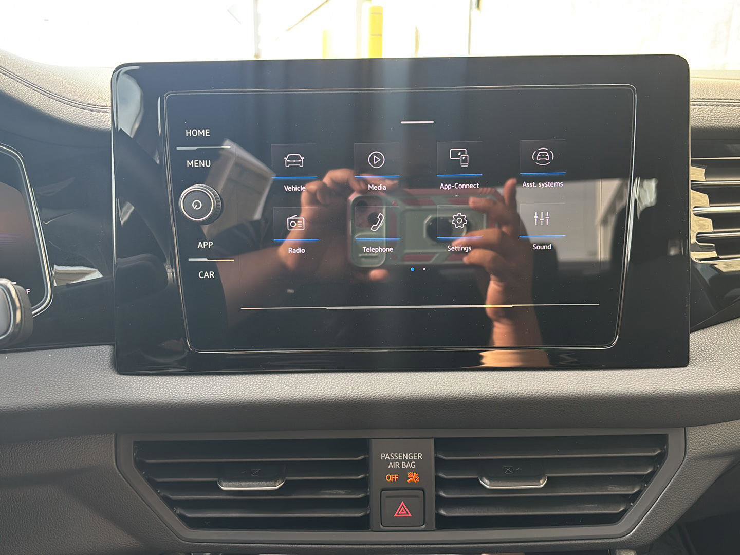 Used 2025 Volkswagen Jetta Sport image 14