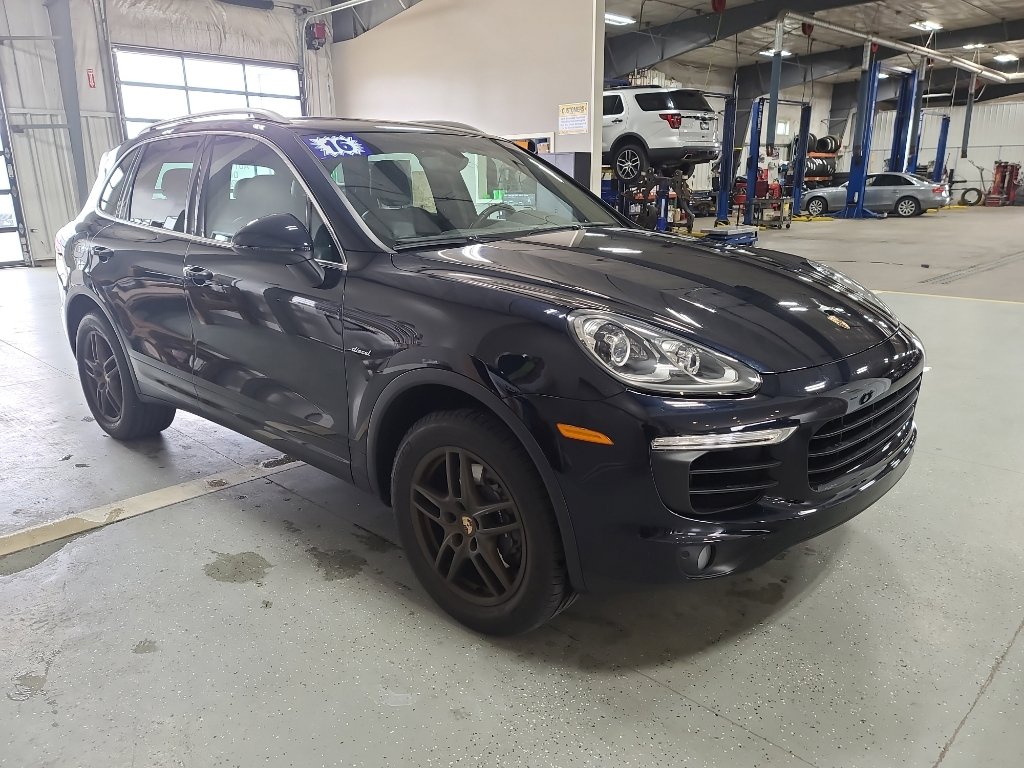 Used 2016 Porsche Cayenne Diesel image 4