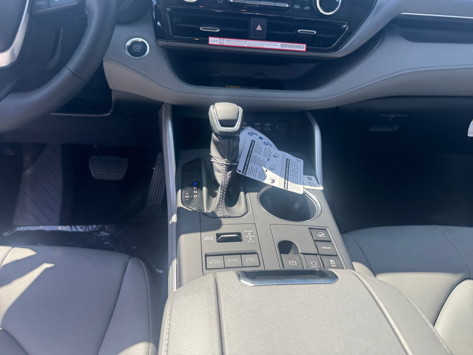 New 2026 Toyota Highlander XLE AWD/4WD image 11