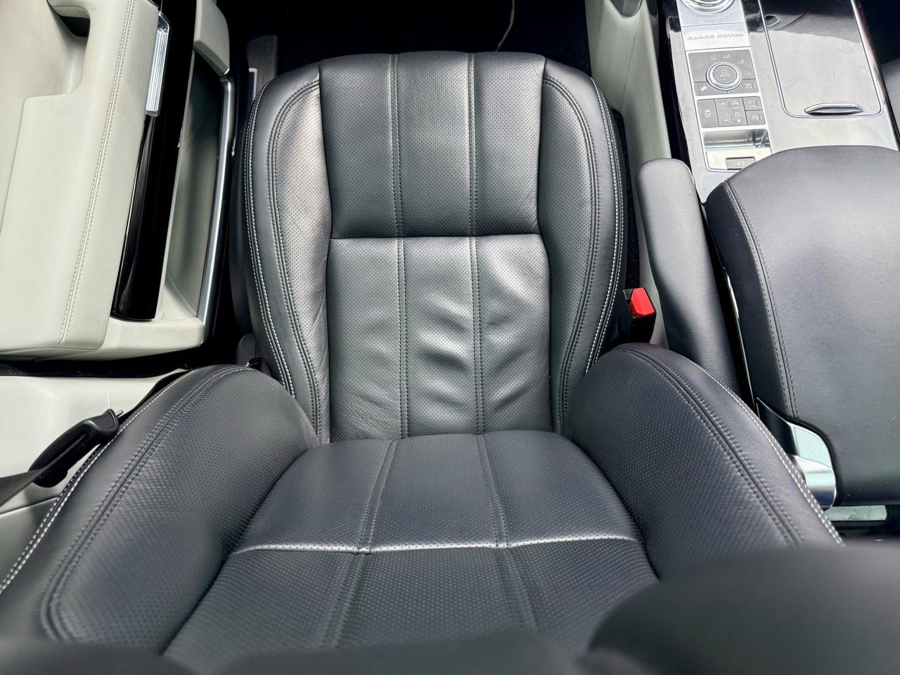 Used 2014 Land Rover Range Rover Autobiography AWD/4WD image 25