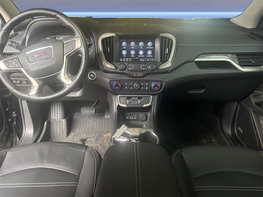 Used 2024 GMC Terrain Denali w/ Black Diamond Edition image 11