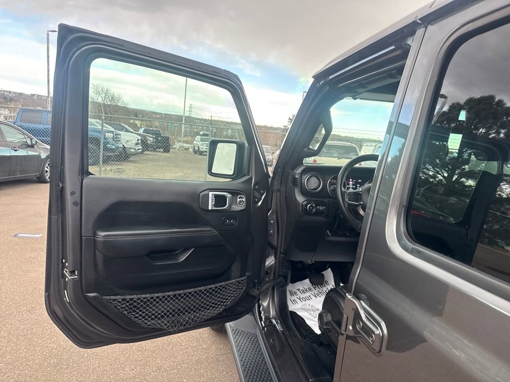 Used 2022 Jeep Wrangler Unlimited Sahara w/ LED Lighting Group image 11