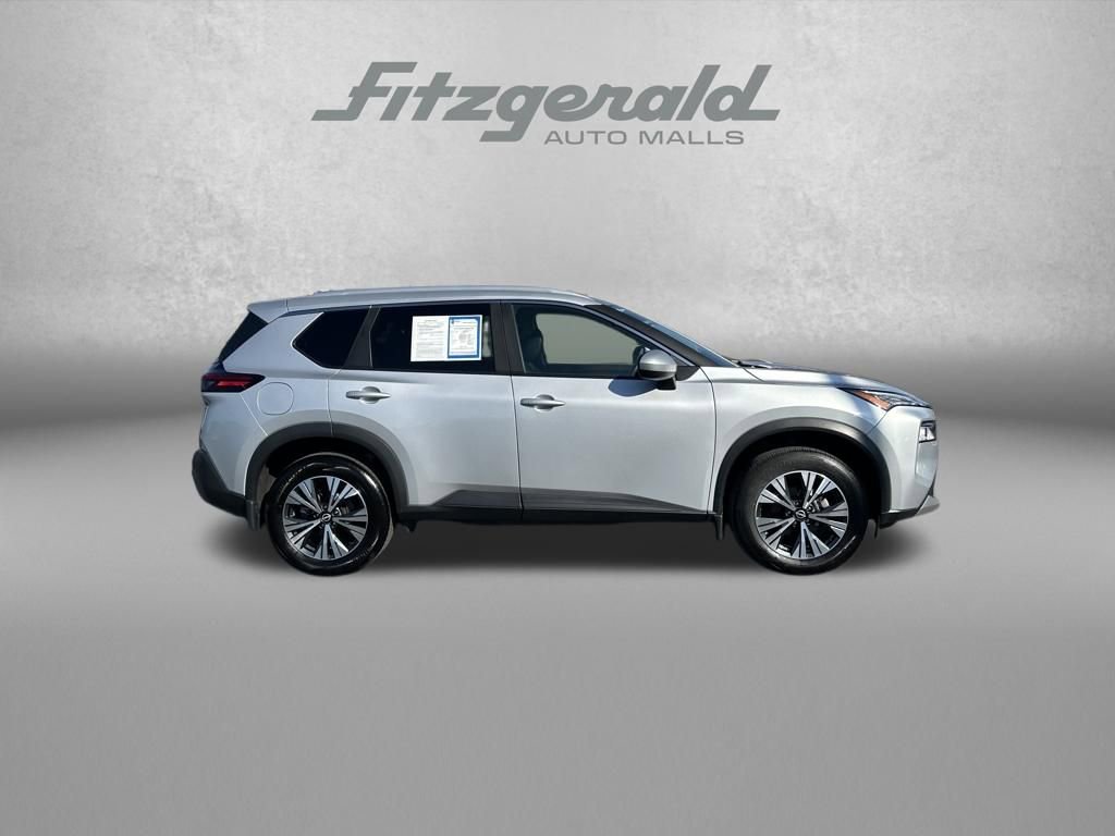 Used 2023 Nissan Rogue SV w/ SV Premium B Package image 8