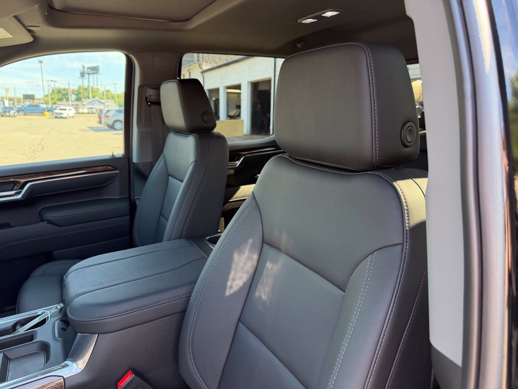 New 2026 GMC Sierra 1500 Elevation w/ Elevation Premium Package AWD/4WD image 15