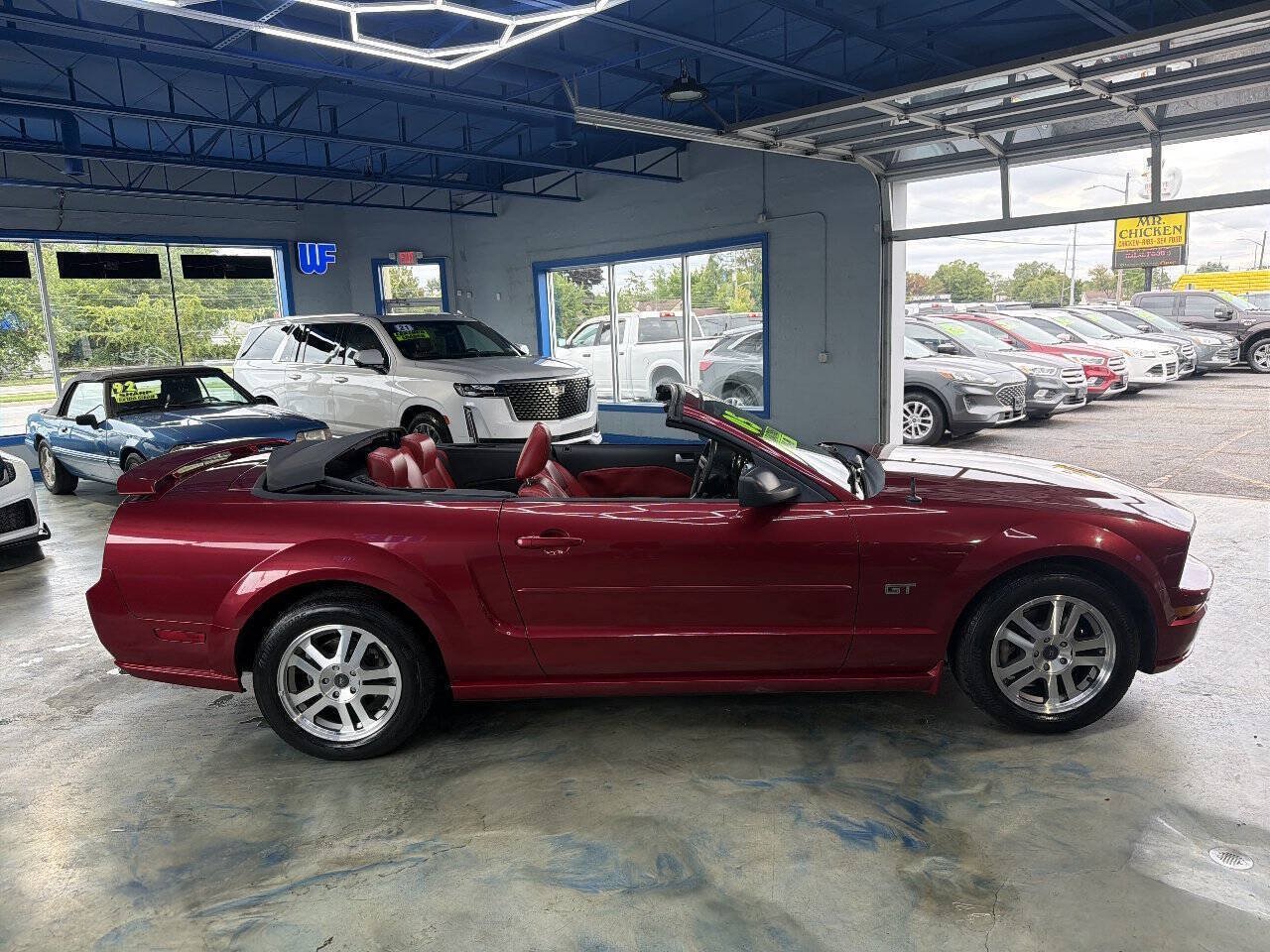 Used 2005 Ford Mustang GT Premium RWD image 24