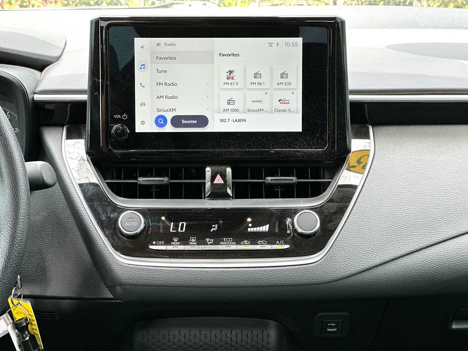 Used 2025 Toyota Corolla LE FWD image 26