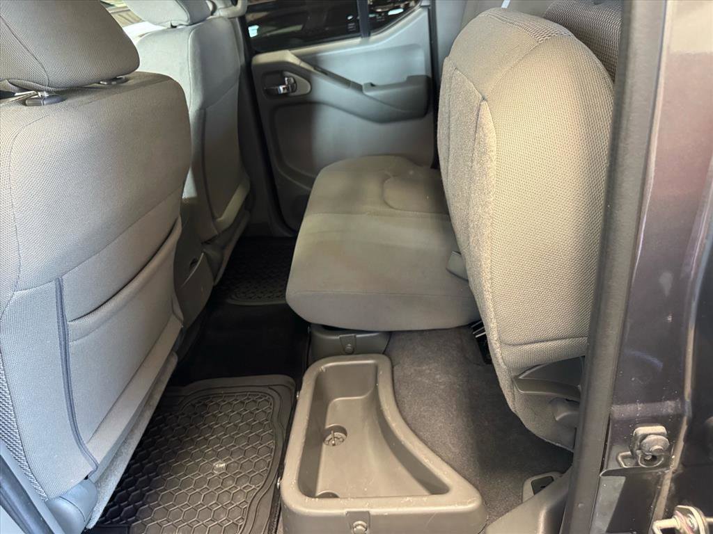 Used 2019 Nissan Frontier SV image 13