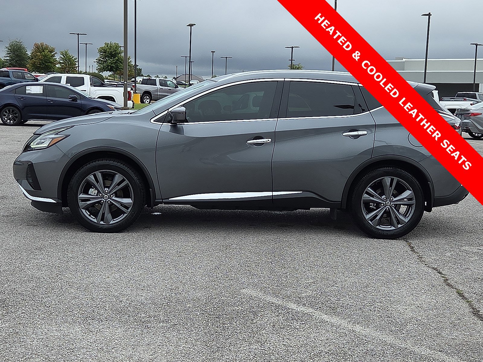 Used 2020 Nissan Murano Platinum image 3