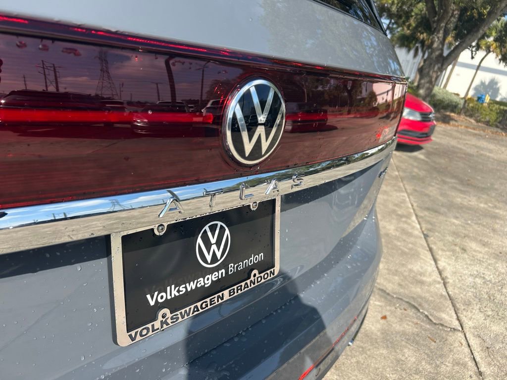 New 2026 Volkswagen Atlas SEL Premium R-Line image 32