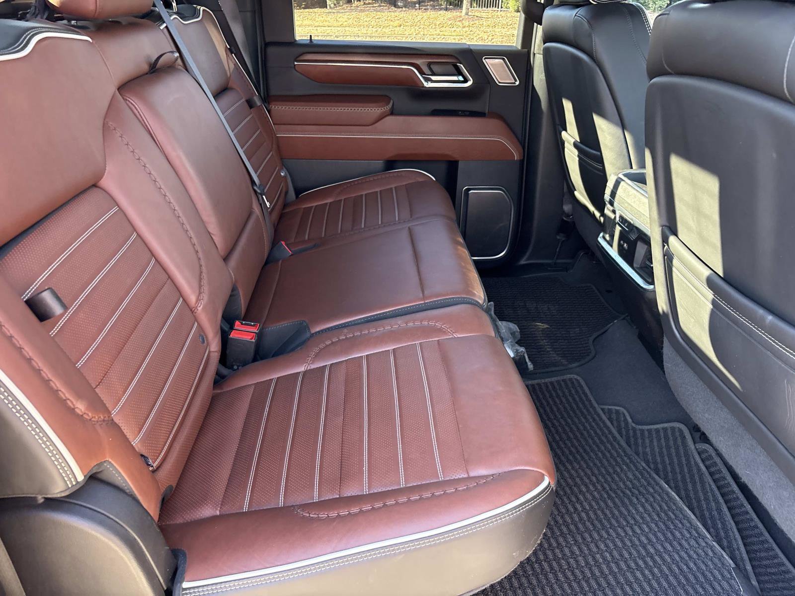 Certified 2024 GMC Sierra 2500 Denali Ultimate image 33