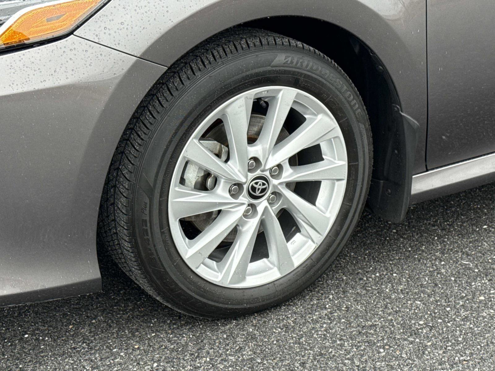 Used 2023 Toyota Camry LE image 29