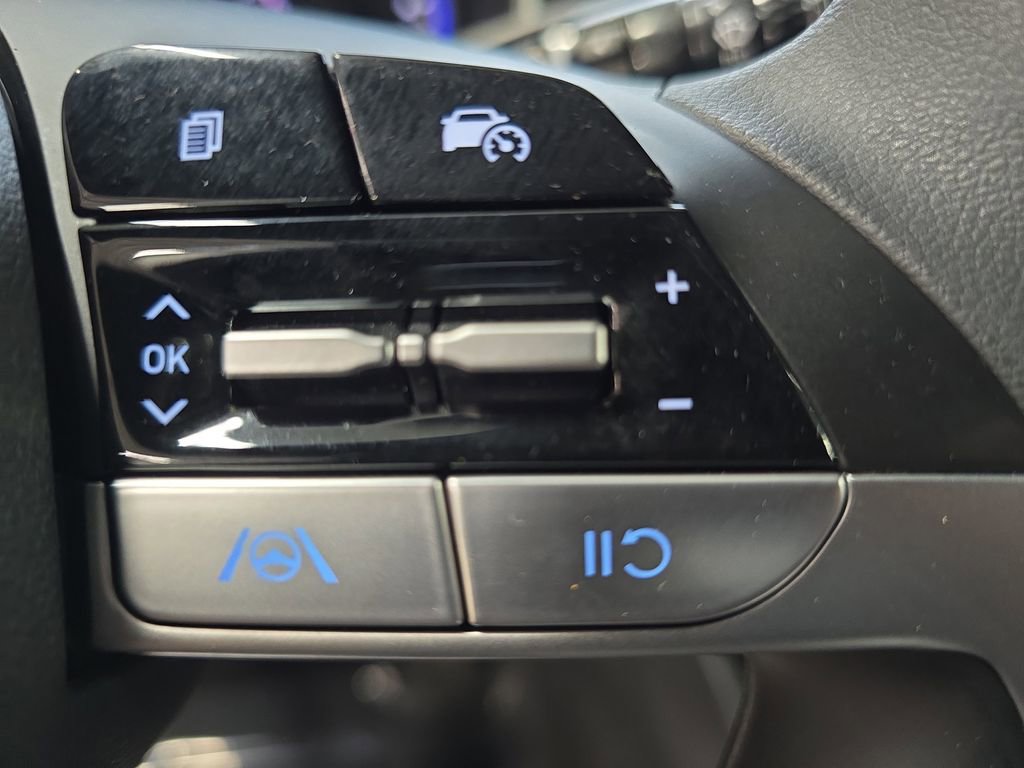 Used 2024 Hyundai Santa Cruz SEL AWD/4WD image 17
