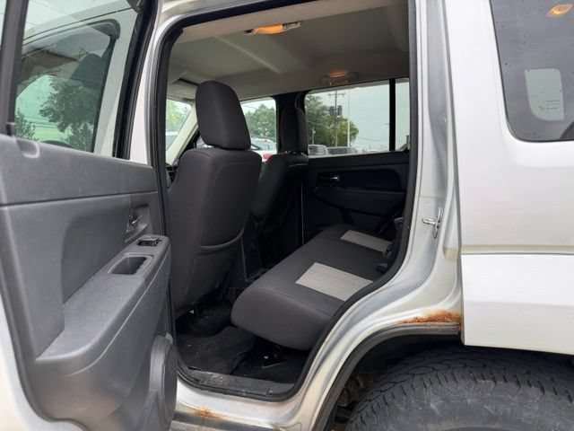 Used 2009 Jeep Liberty Sport w/ Popular Equipment Group AWD/4WD image 12