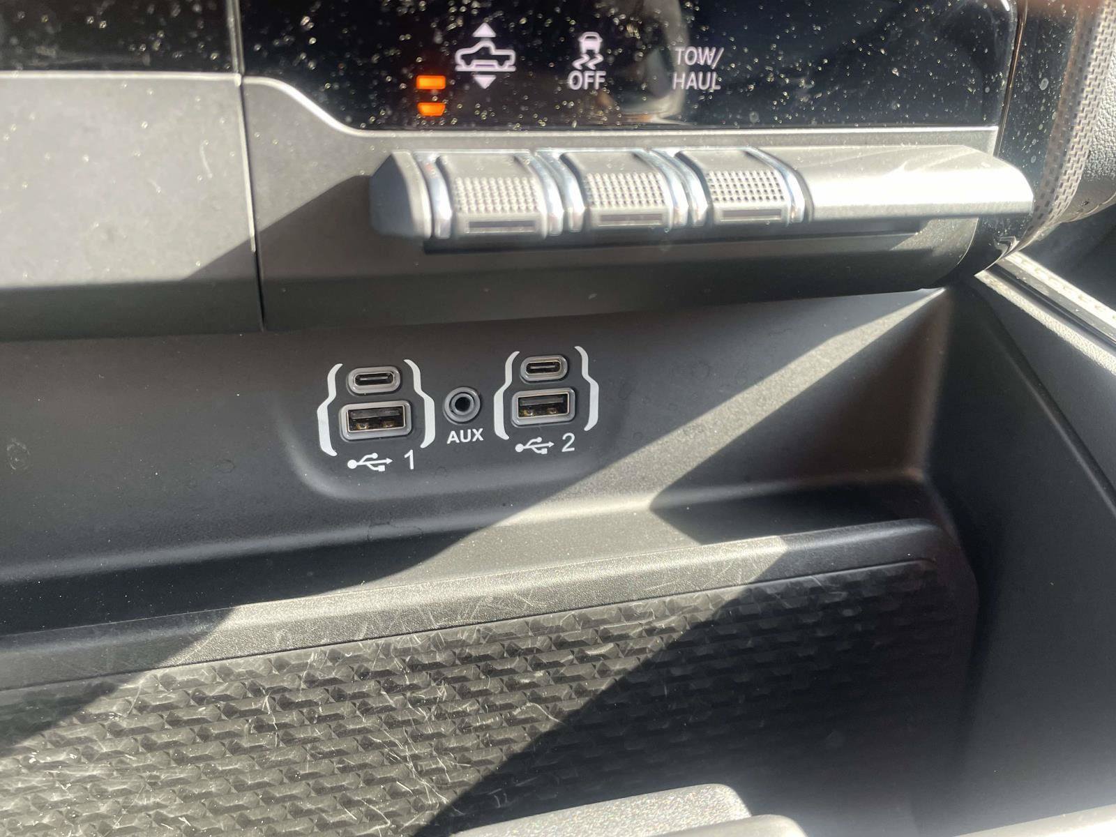 Used 2024 RAM 1500 Limited AWD/4WD image 17