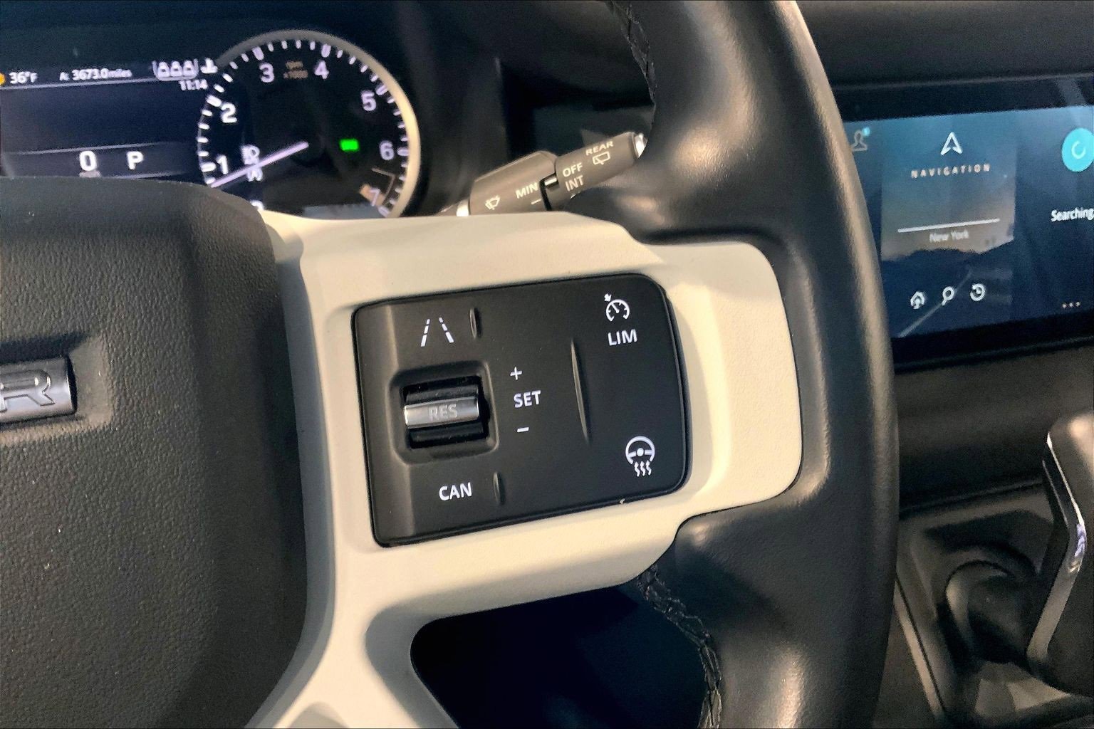 Used 2023 Land Rover Defender 110 S image 24