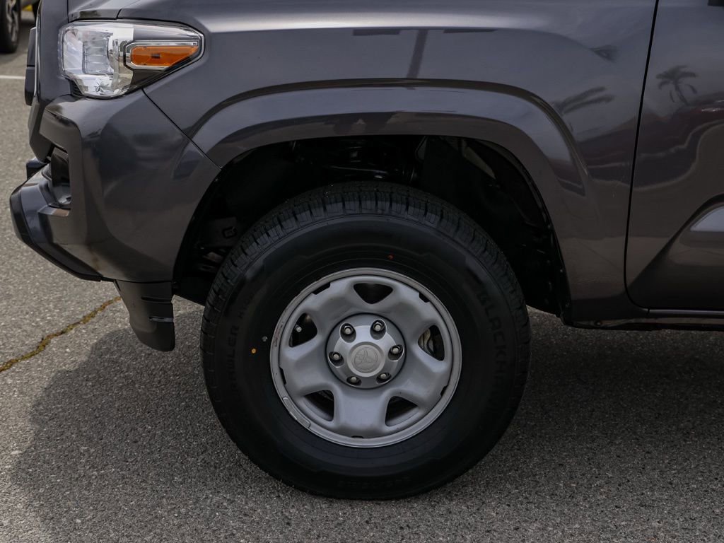 Used 2023 Toyota Tacoma SR5 RWD image 11