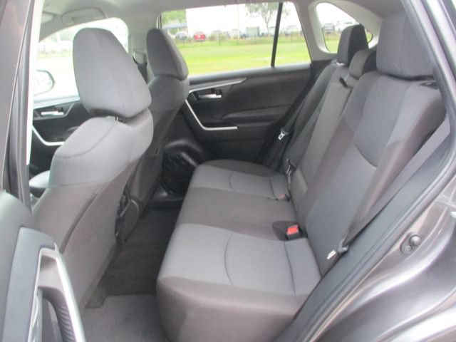 Used 2024 Toyota RAV4 XLE FWD image 17