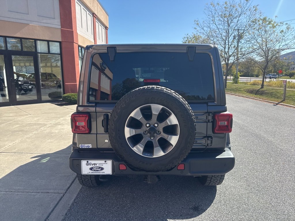 Used 2018 Jeep Wrangler Unlimited Sahara image 6
