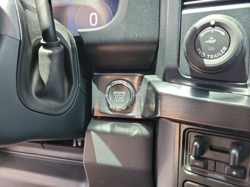 Used 2024 Ford F250 Lariat w/ Lariat Ultimate Package AWD/4WD image 27