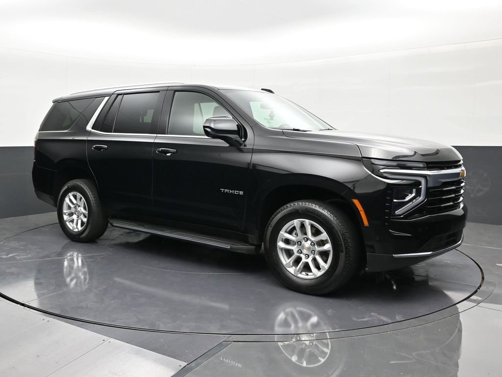 Used 2025 Chevrolet Tahoe LS RWD image 7