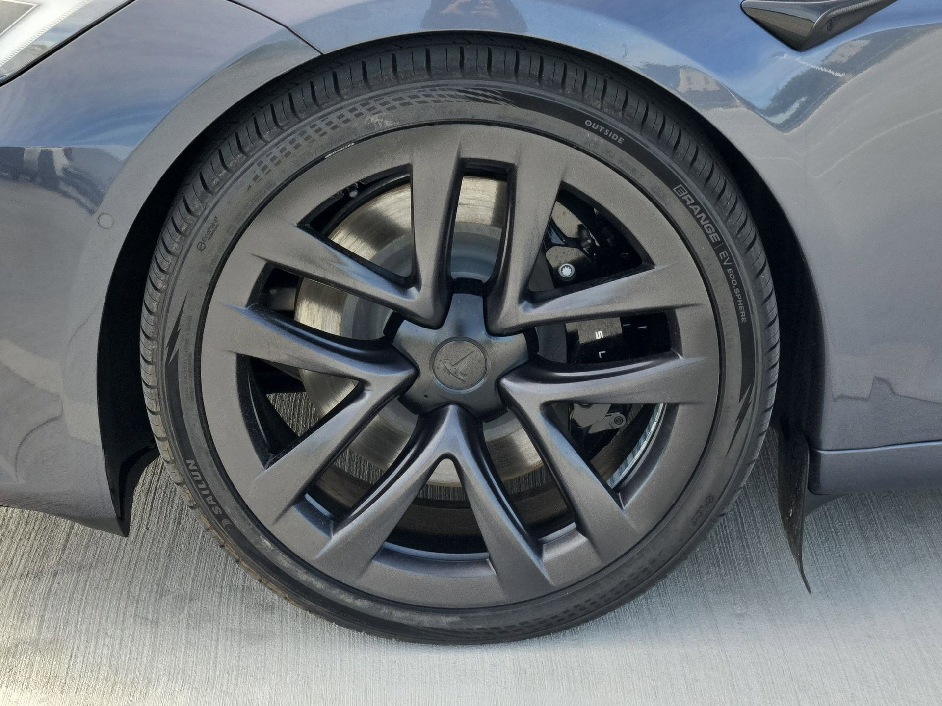 Used 2022 Tesla Model S Plaid image 11