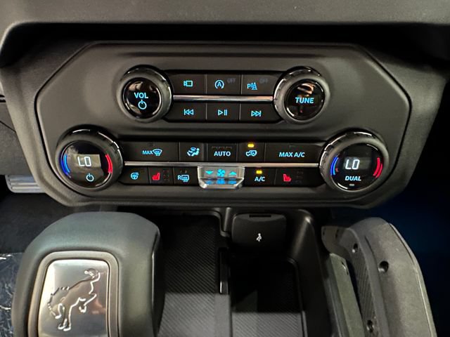 New 2026 Ford Bronco Outer Banks w/ Sasquatch Package AWD/4WD image 13