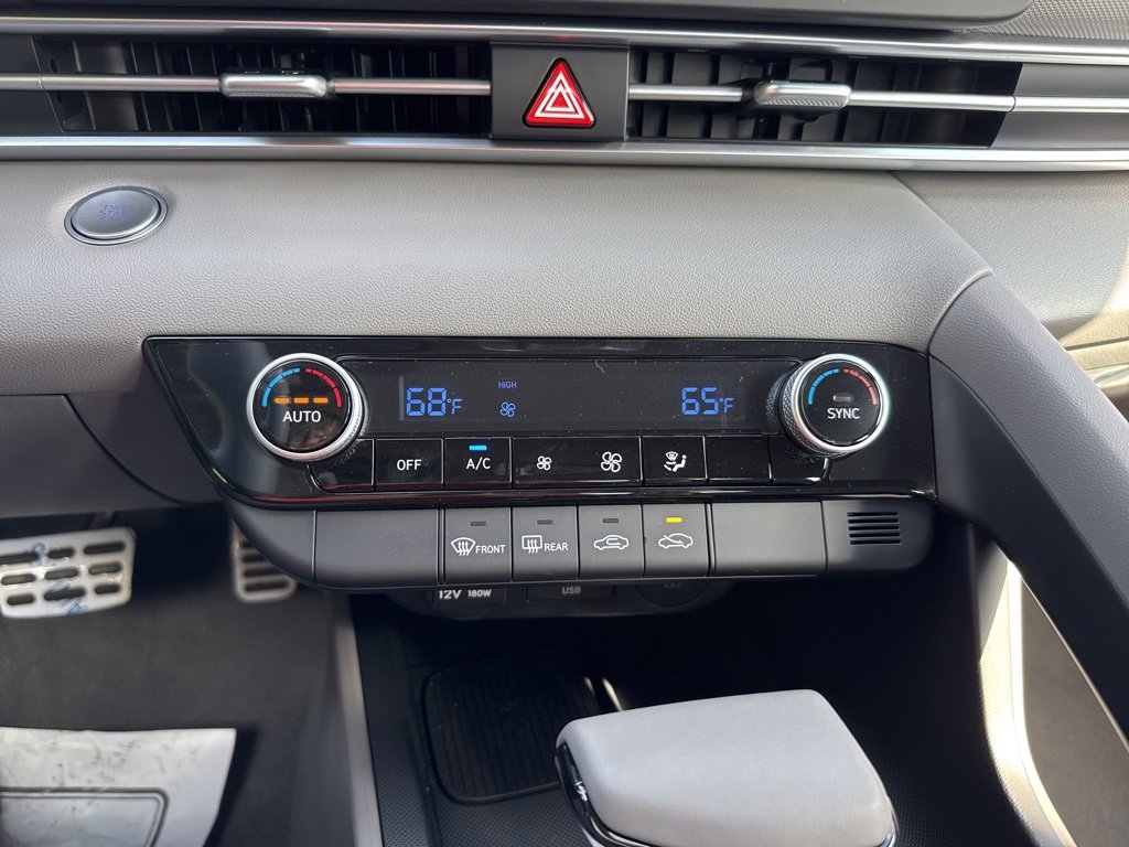 New 2025 Hyundai Elantra Sport image 24