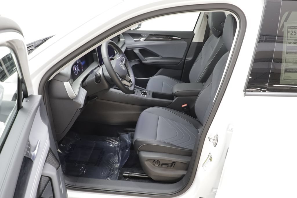 New 2026 Volkswagen Tiguan SE AWD/4WD image 7